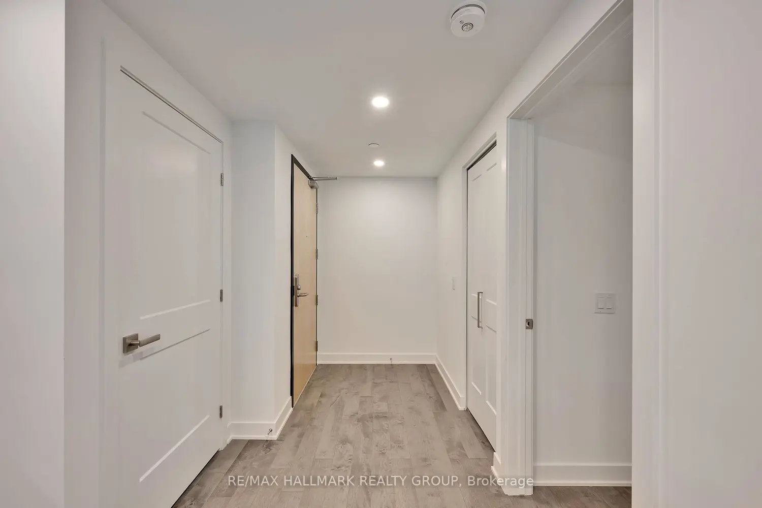340 Queen Street 801