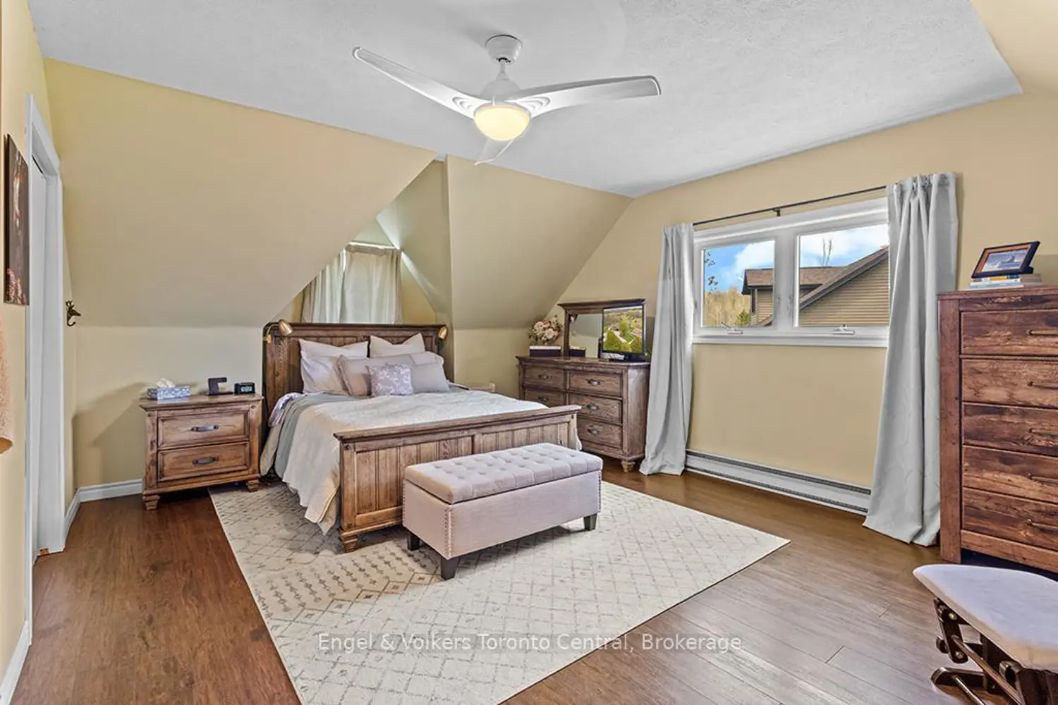 Additional image 9 of 122459 Grey Road 5