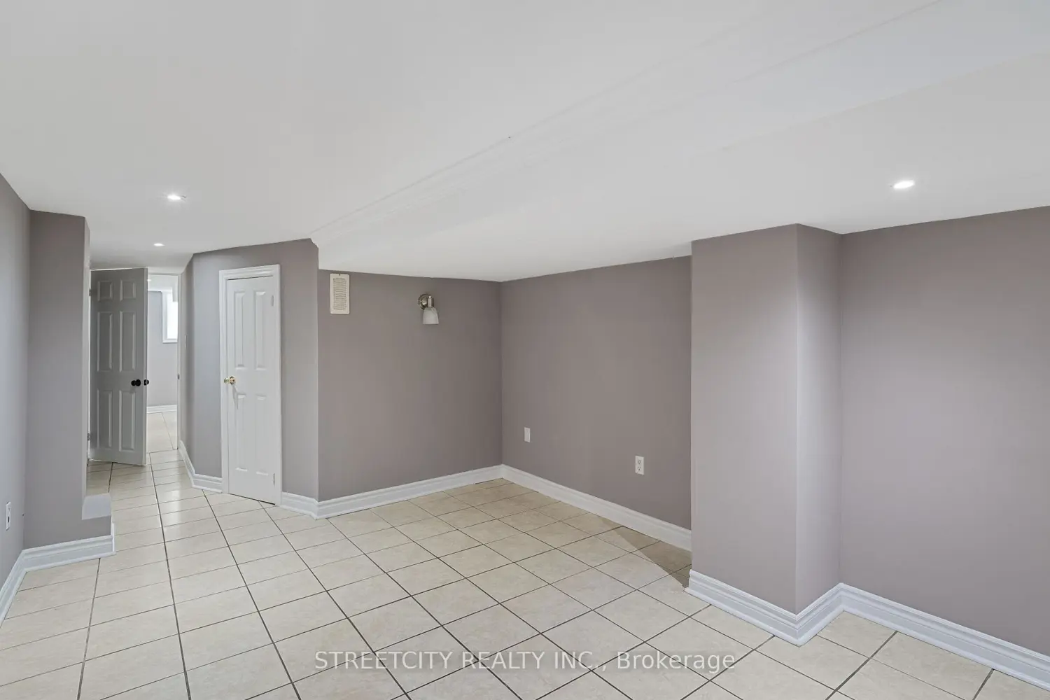 Additional image 14 of 239 Highbury Avenue