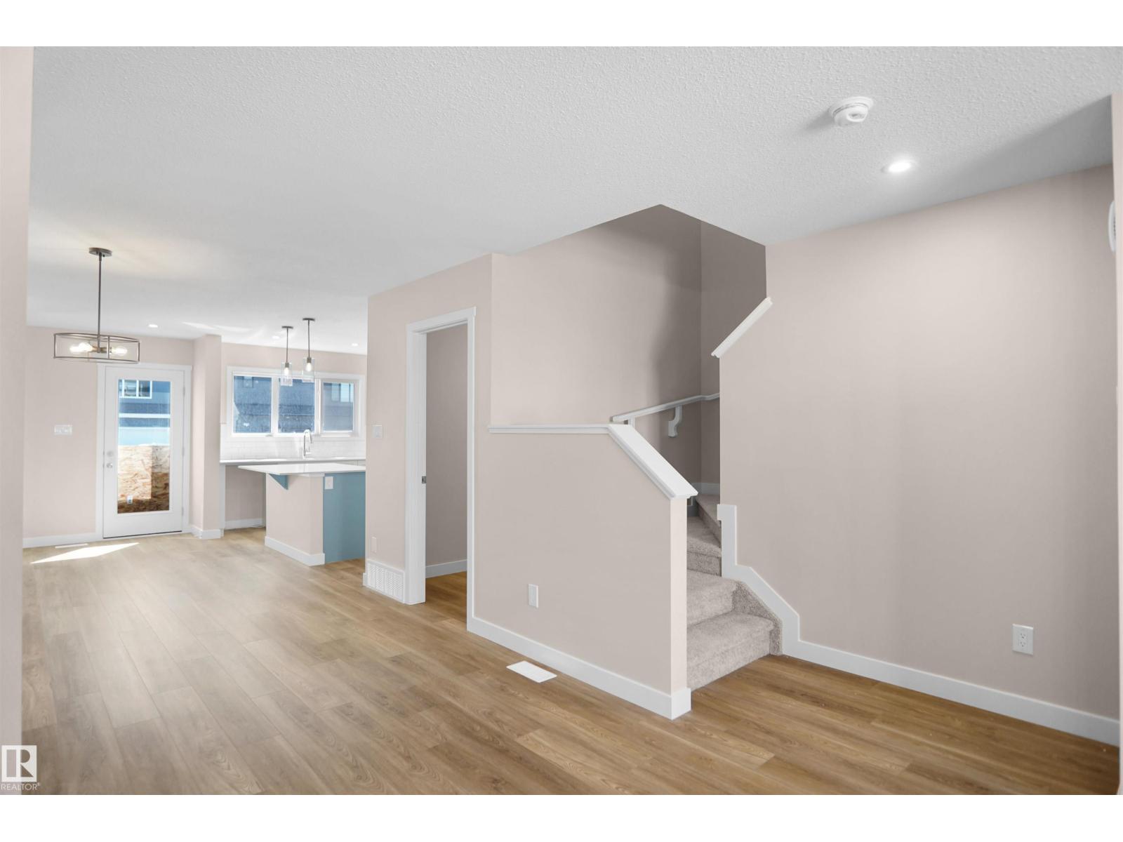Additional image 4 of 19453 22 Avenue NW, Edmonton, AB, T6M3J3