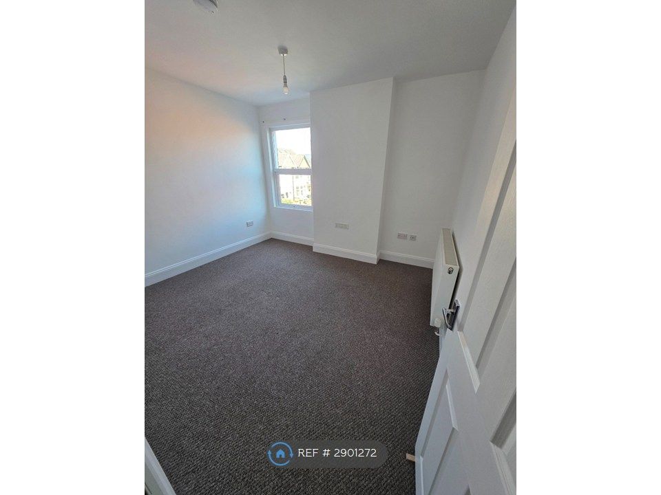Additional image 6 of 3 bed semi-detached house to rentBeaconsfield Road, Deeside CH5
