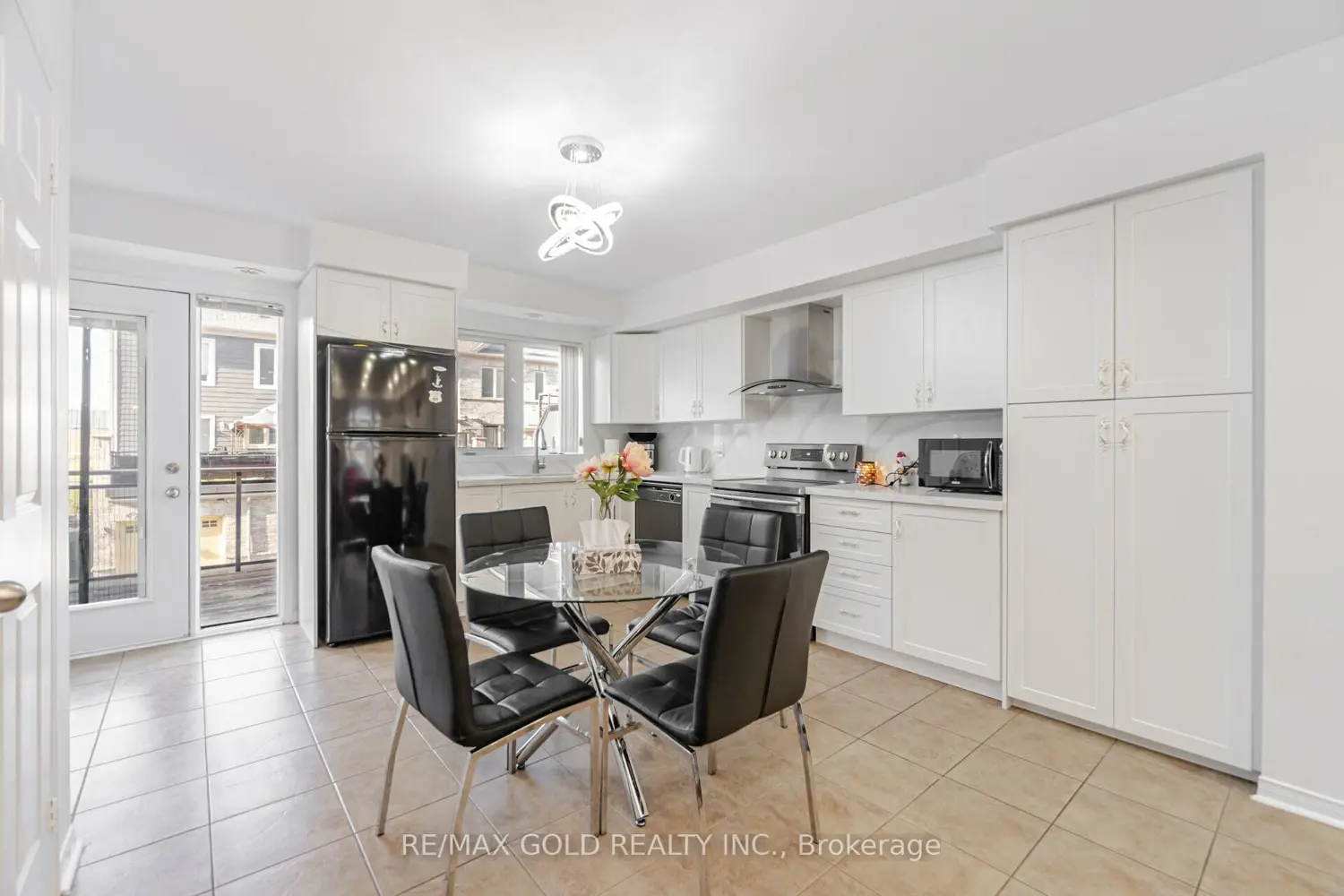 Additional image 6 of 60 Fairwood Circle 142