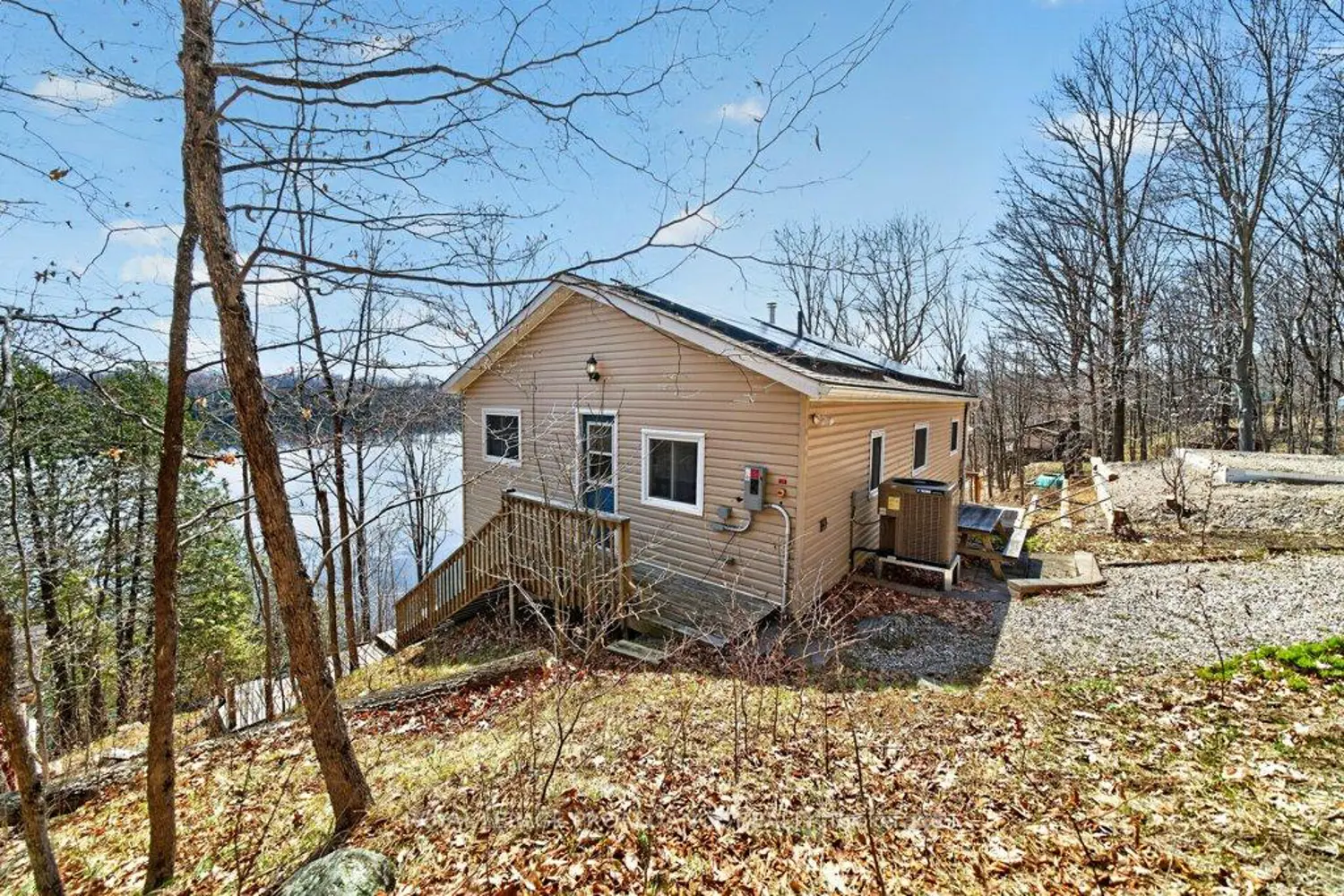 Additional image 7 of 1076 Valley Lane