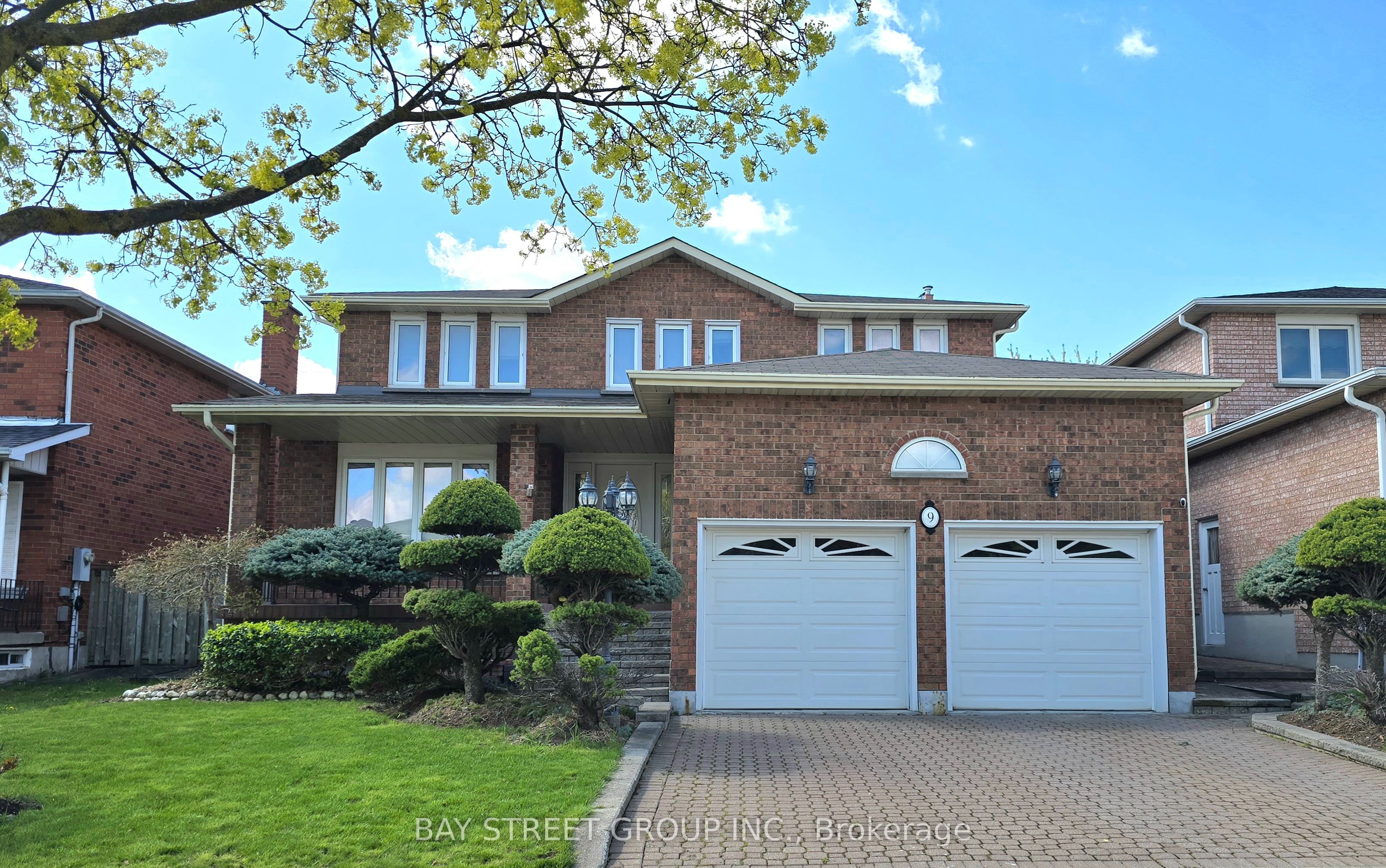 9 Crooked Stick Road, Vaughan, ON, L4K 1P4