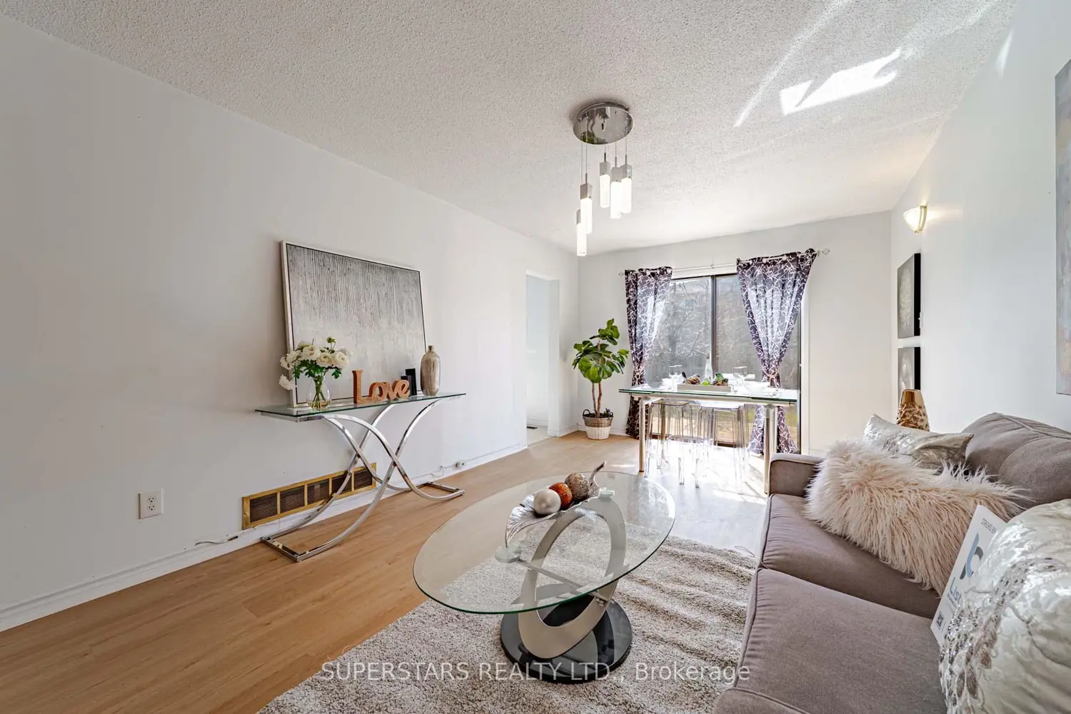 135 Appleby Crescent