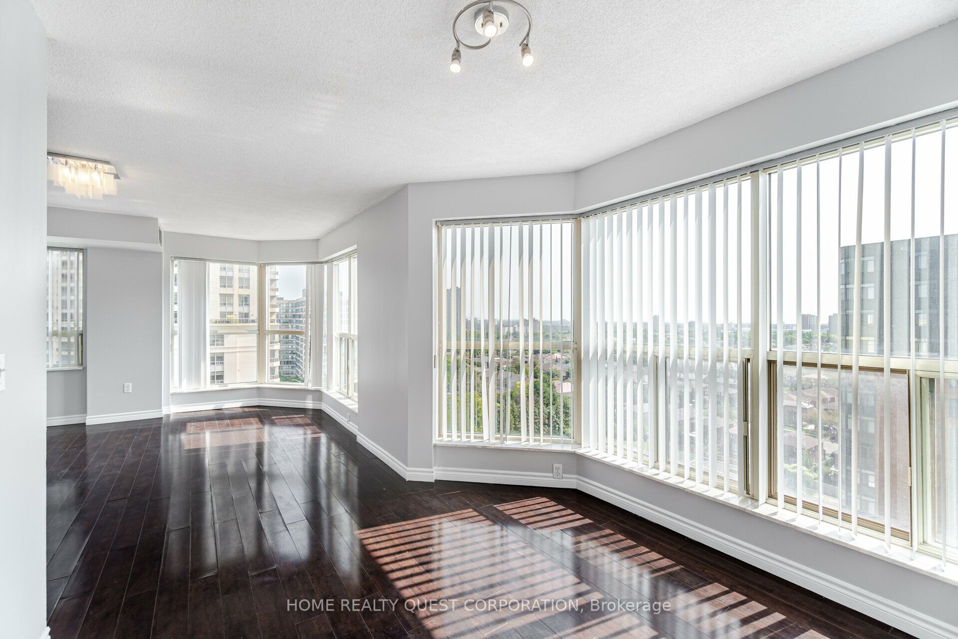 Additional image 6 of 1410-325 Webb Drive, Mississauga, ON, L5B 3Z9