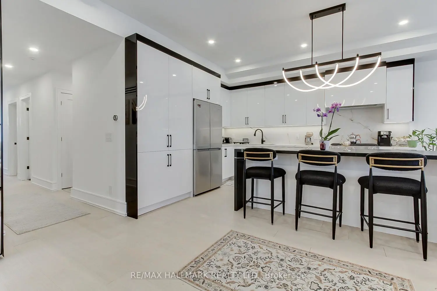 Additional image 5 of 185 Acton Avenue