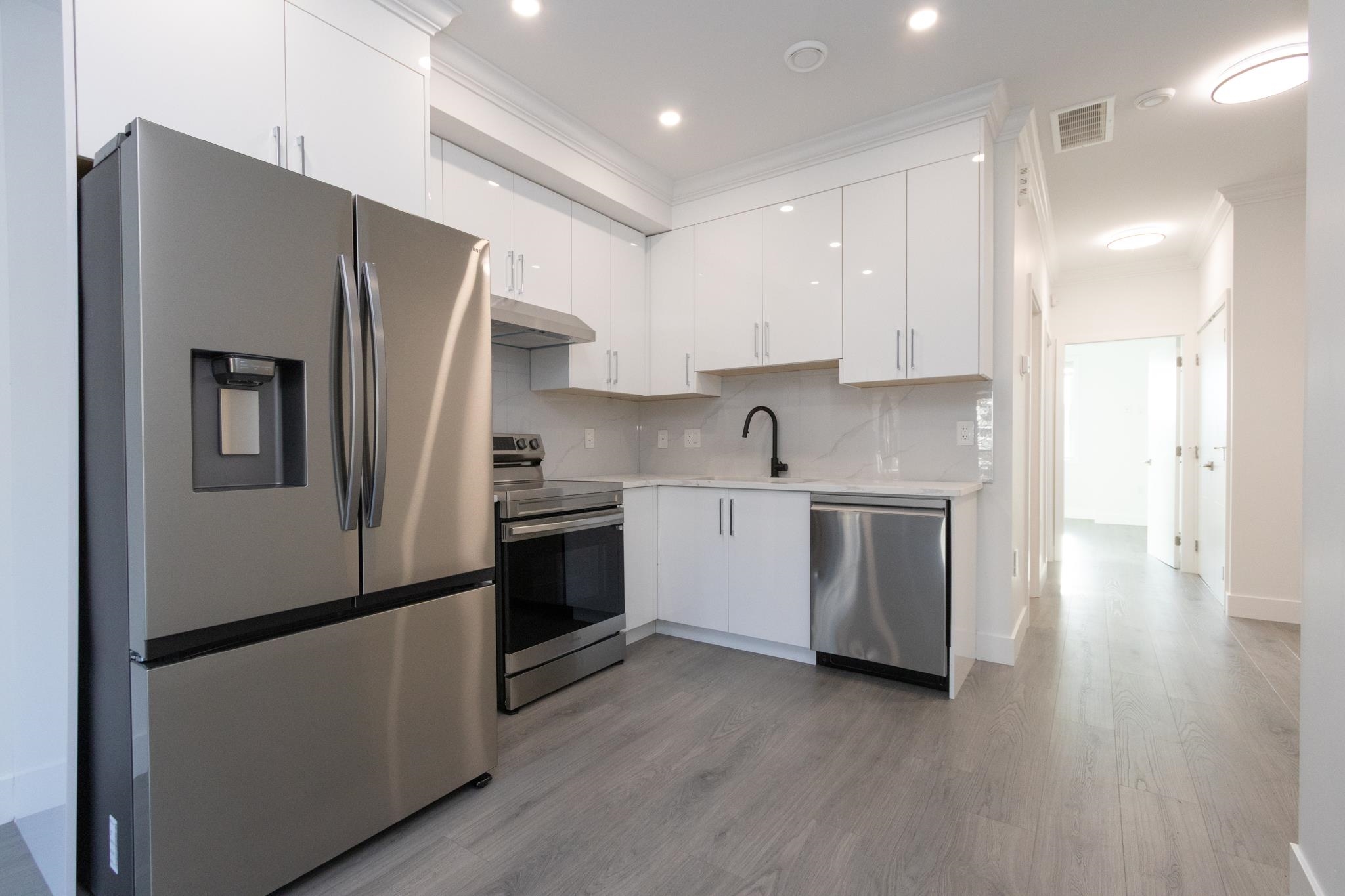 Additional image 4 of 204-2122 32 Avenue E, Vancouver, BC, V5N 3B9