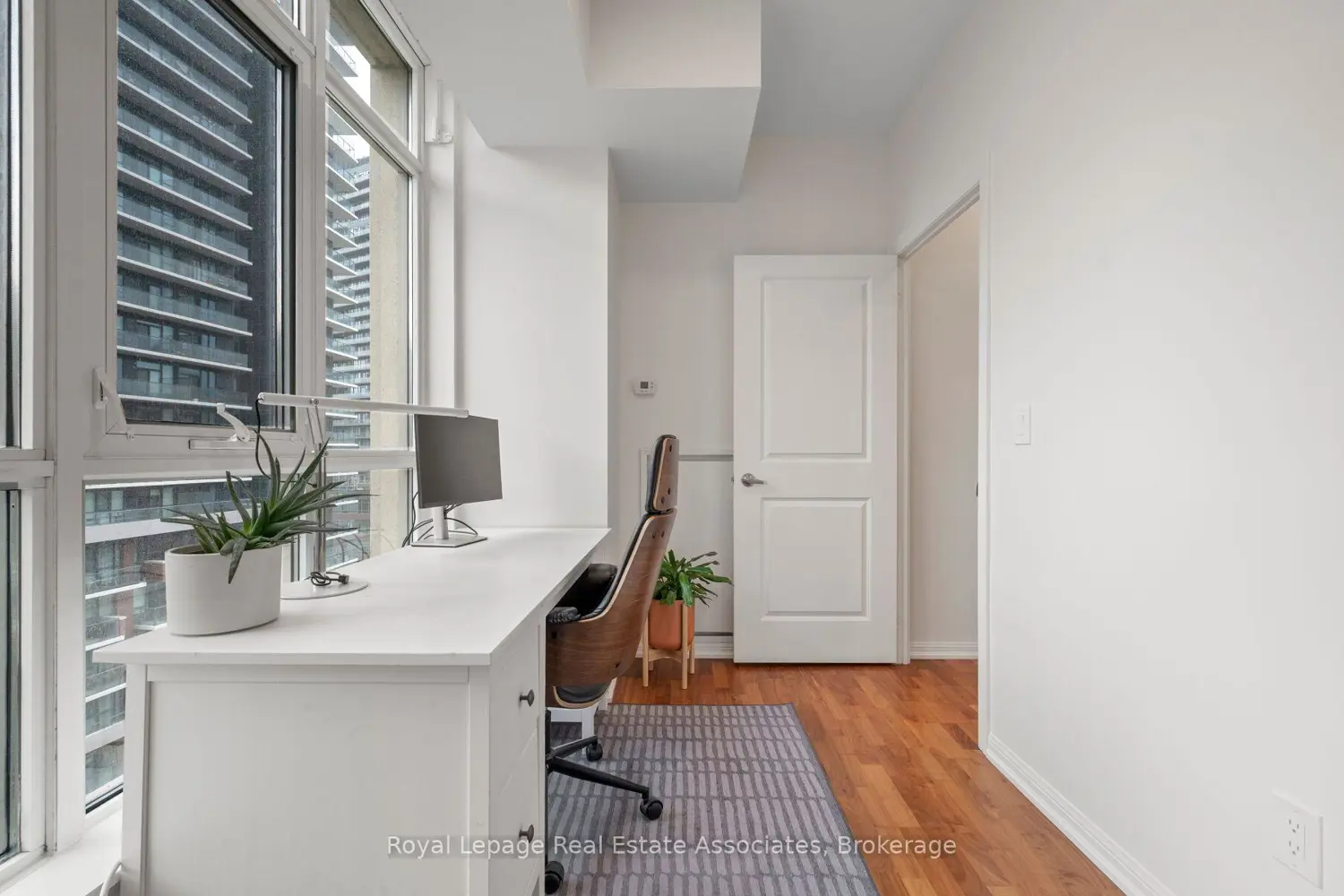Additional image 19 of 21 Grand Magazine Street 908