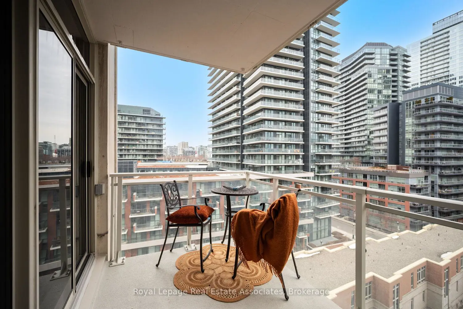Additional image 4 of 21 Grand Magazine Street 908