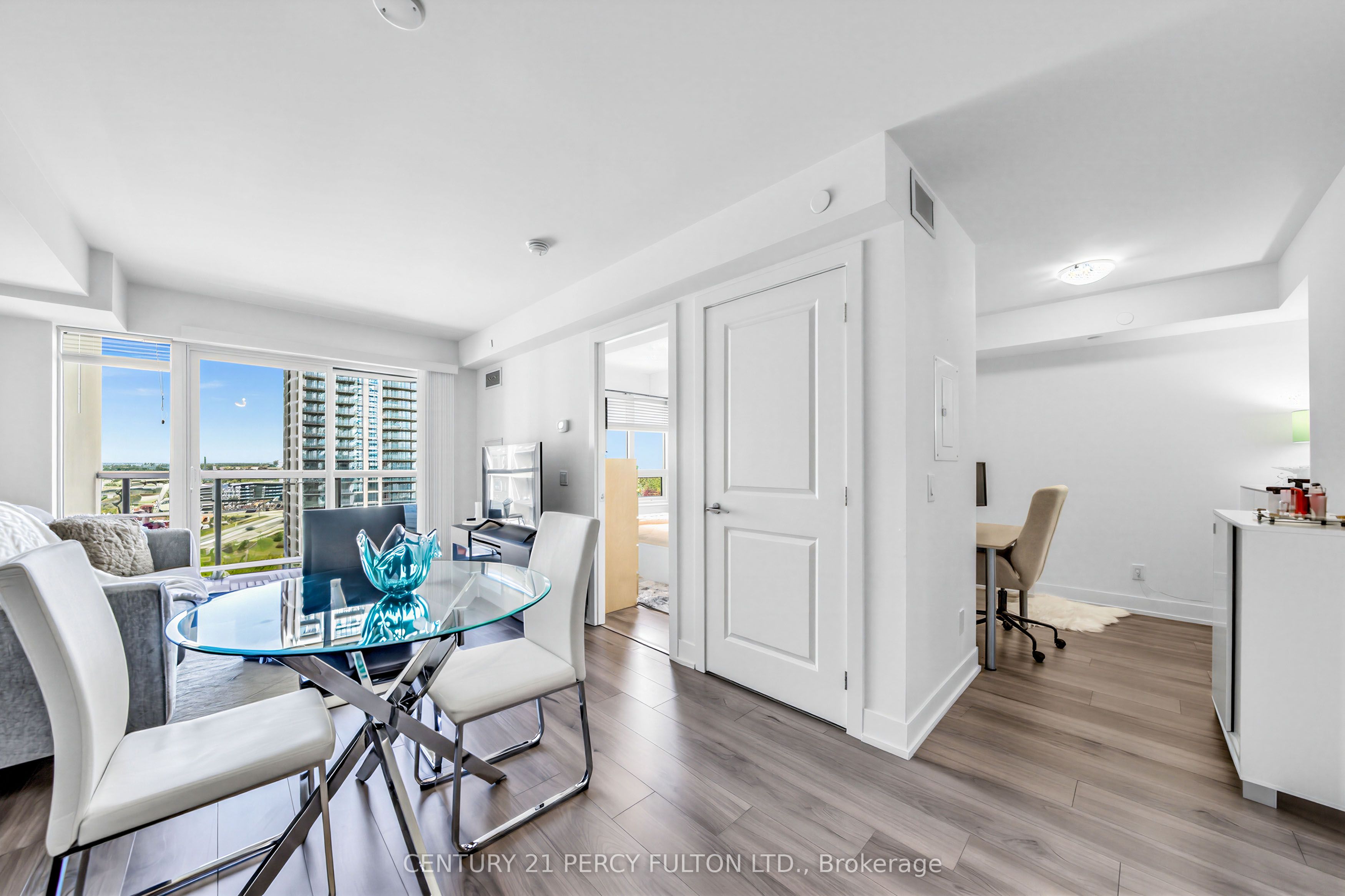 Additional image 3 of 1303-1215 Bayly Street, Pickering, ON, L1W 1L7