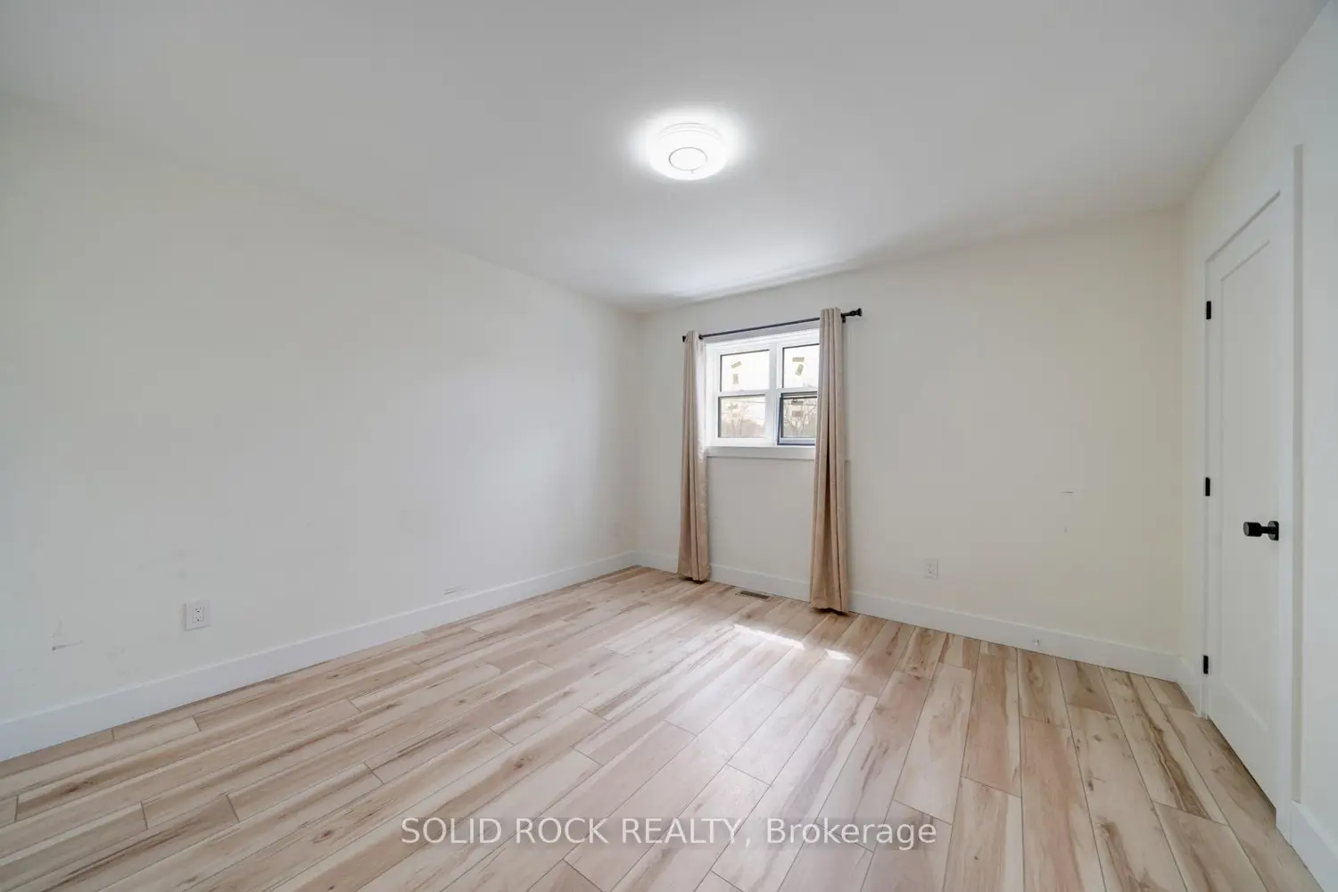 Additional image 16 of 781 Oliva Street
