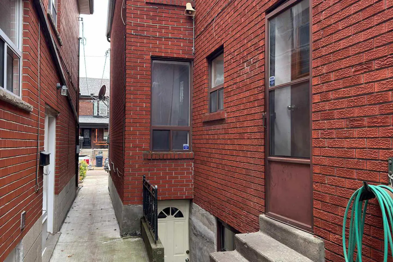 Additional image 4 of 407 Concord Avenue