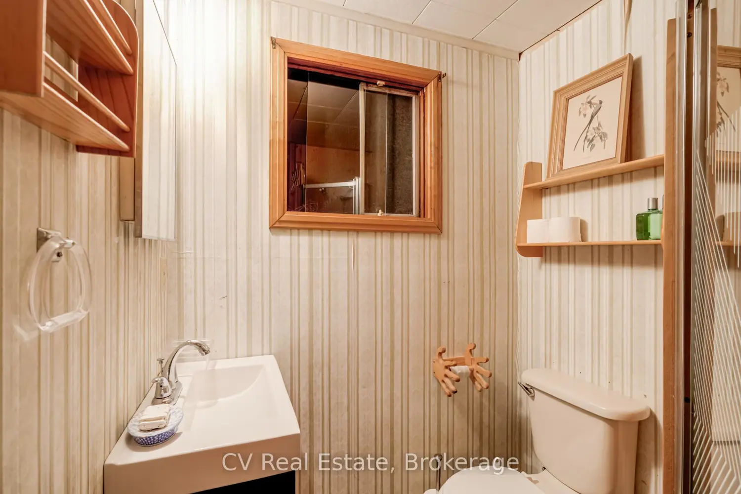 Additional image 11 of 1027 North Pine Drive