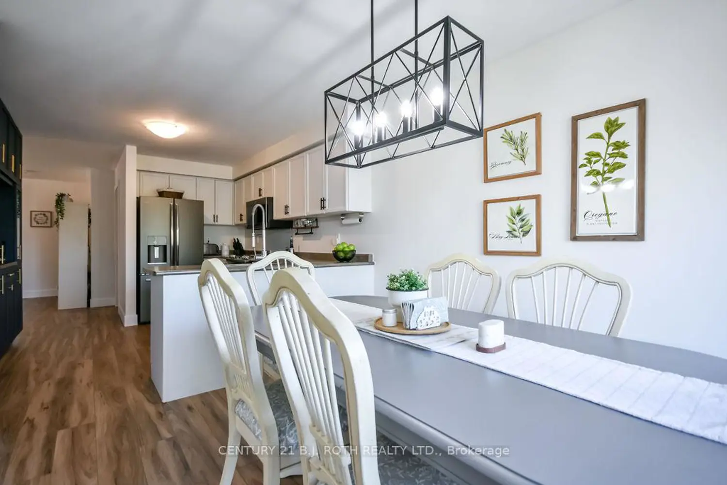 14 Trask Drive photo 2