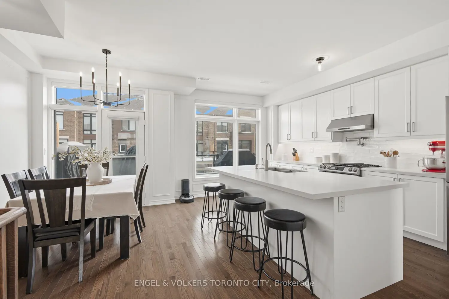 Additional image 7 of 43 Holyrood Crescent