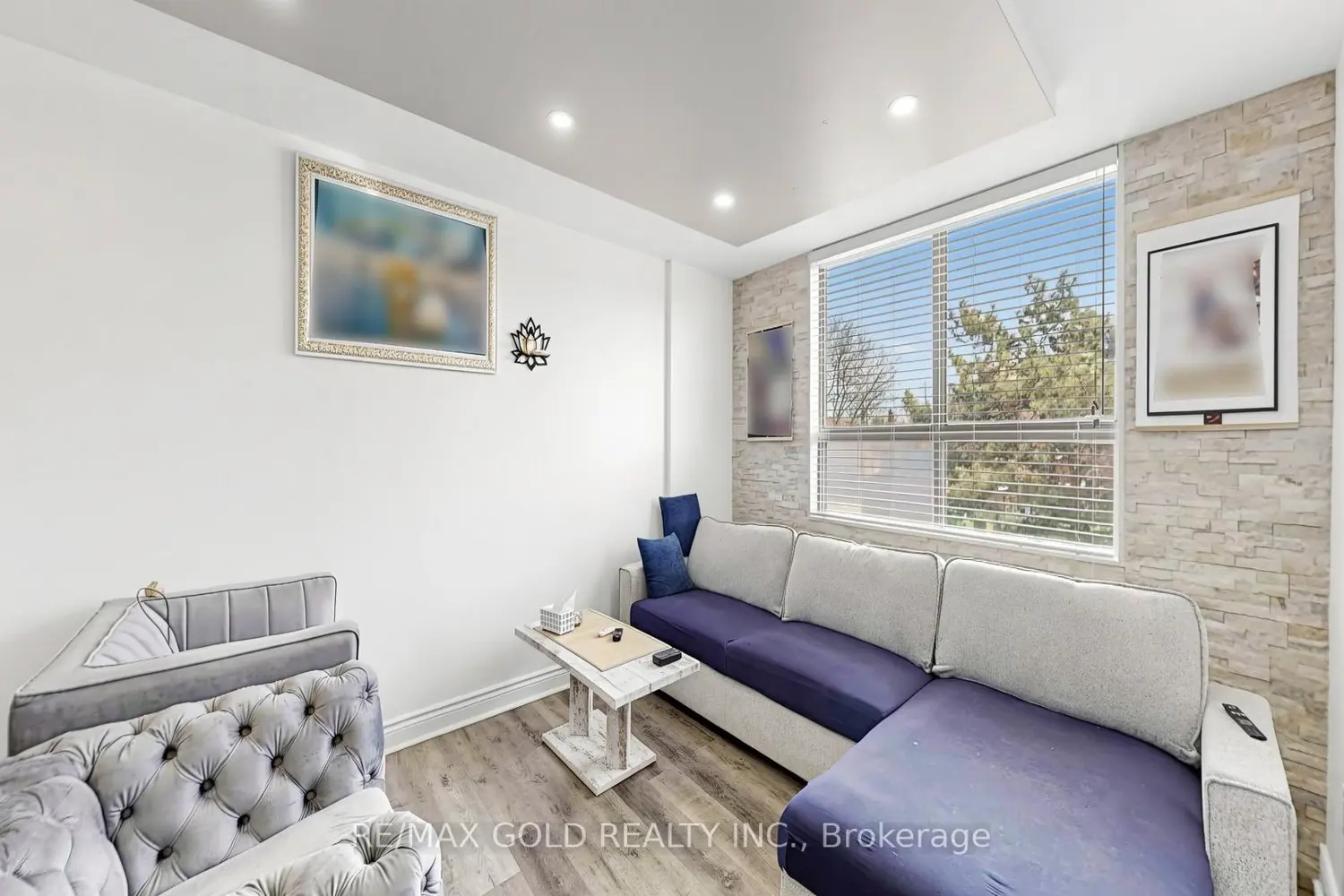 Additional image 7 of 2825 Islington Avenue 102