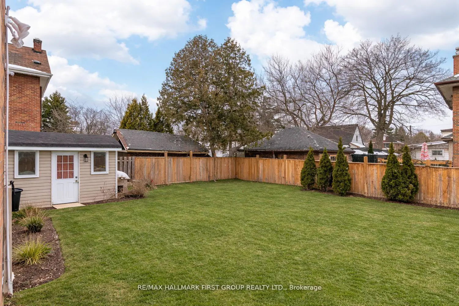 Additional image 20 of 512 Simcoe Street