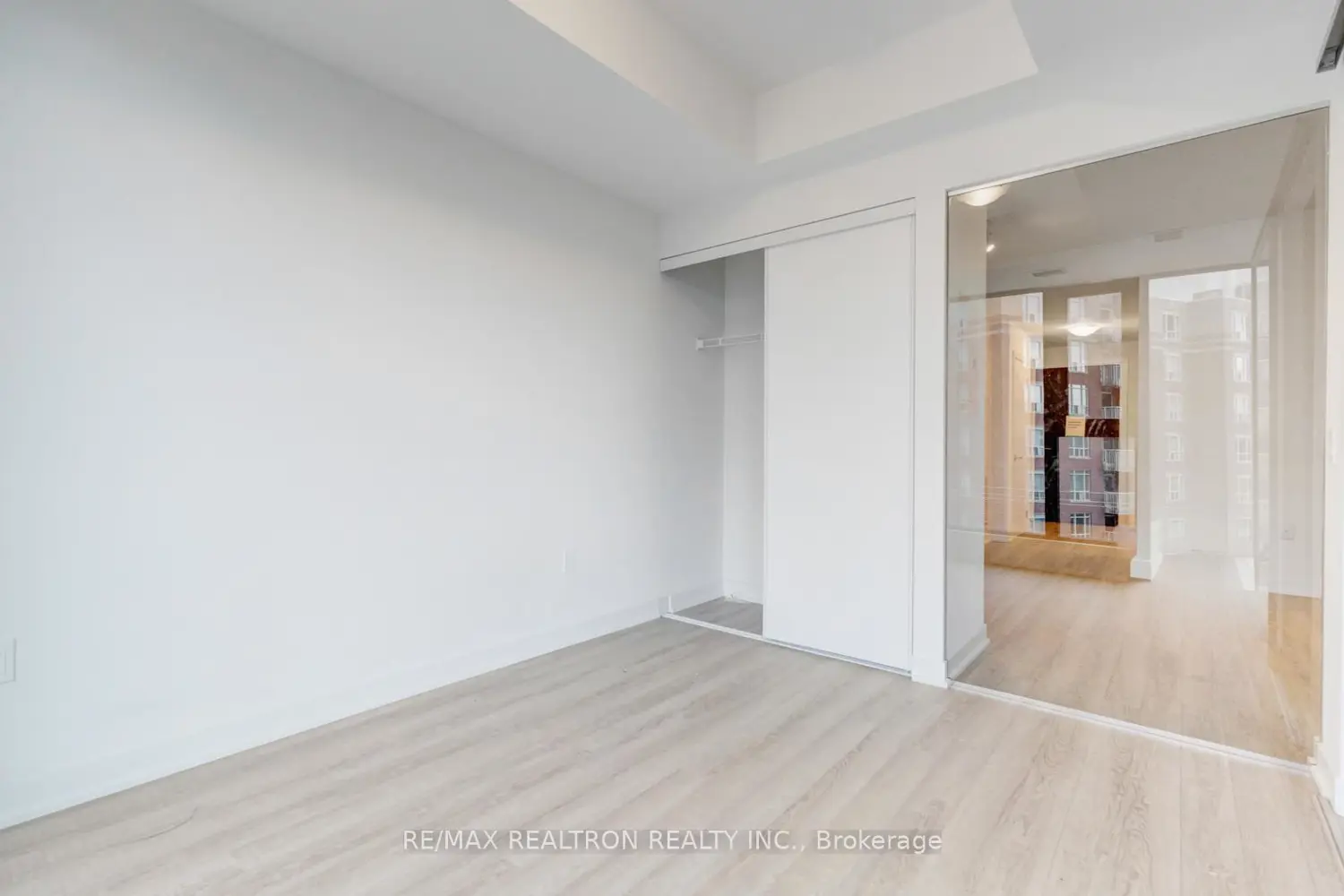 Additional image 15 of 250 Lawrence Avenue 416