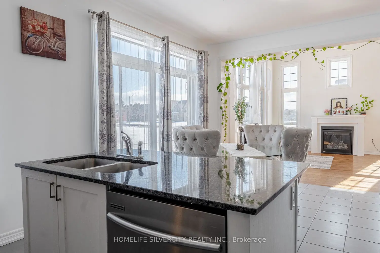 Additional image 13 of 12 Summer Breeze Drive