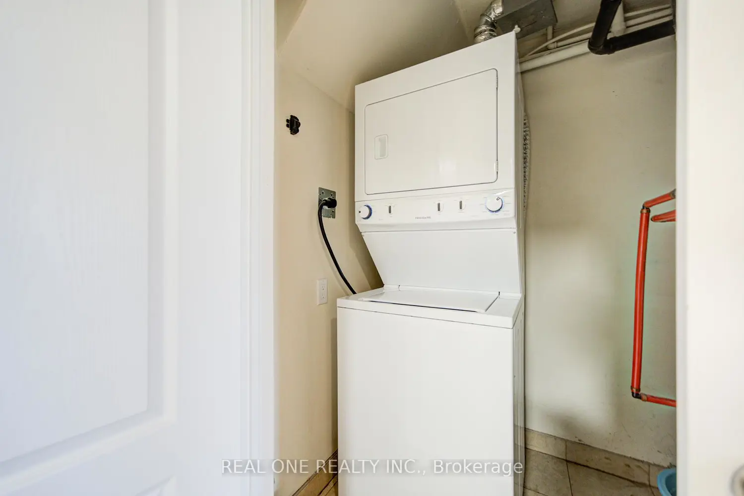Additional image 13 of 2441 Greenwich Drive 14