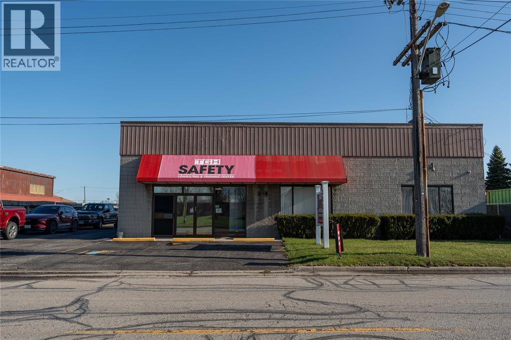 Additional image 2 of 800 Campbell Street, Sarnia, ON, N7T2J7
