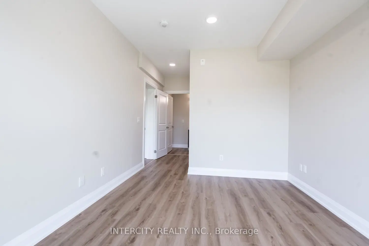 Additional image 6 of 50 Herrick Avenue 327