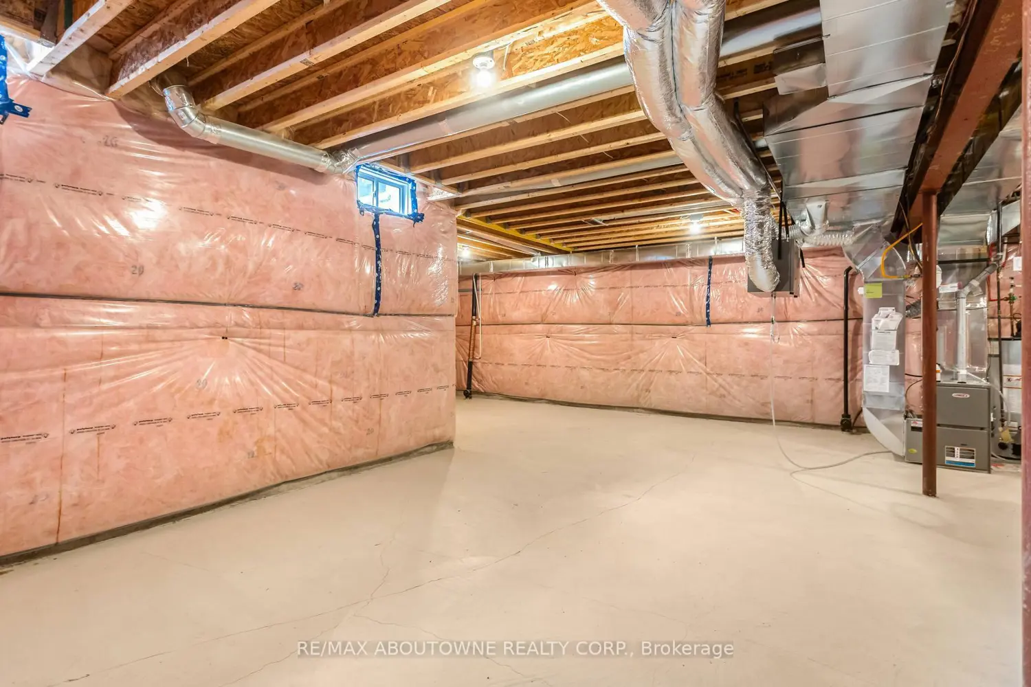 Additional image 16 of 3294 Millicent Avenue