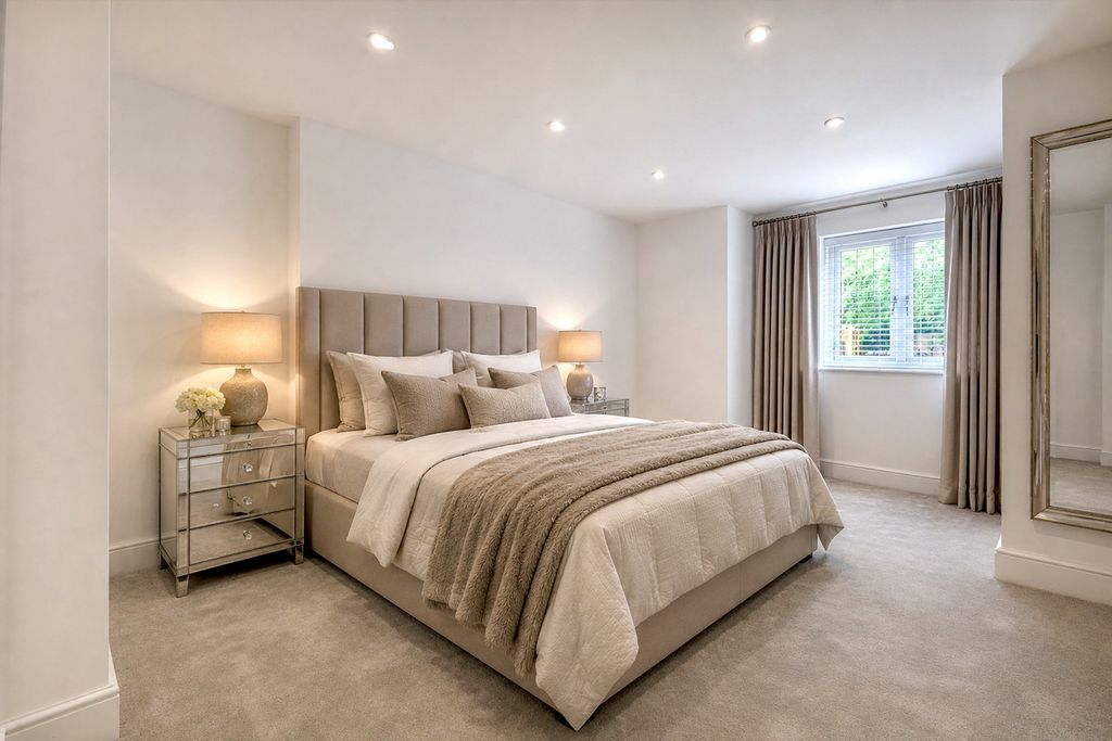 Additional image 7 of 2 bed flat to rentShenfield Road, Brentwood CM15