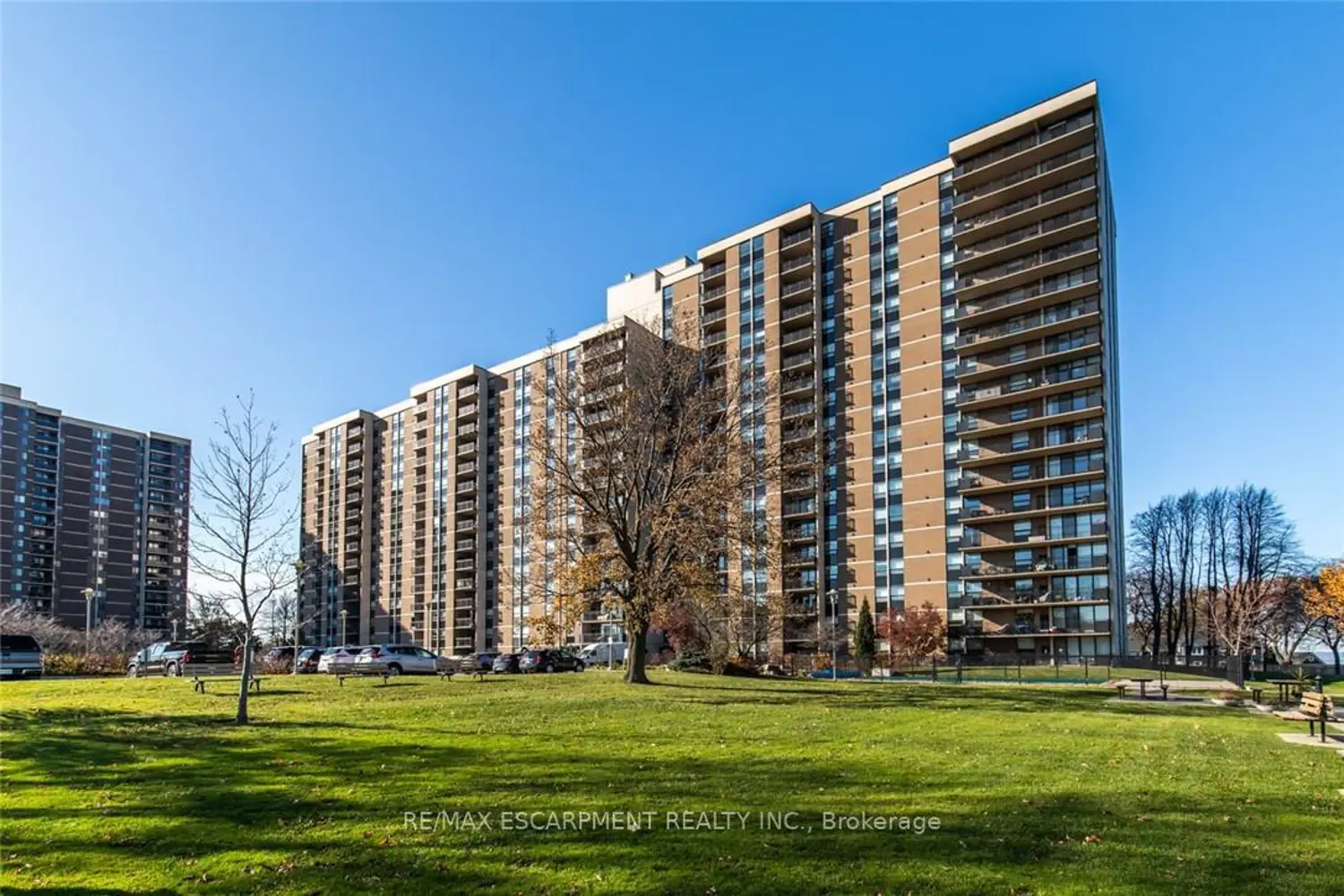 Additional image 17 of 500 Green Road 310