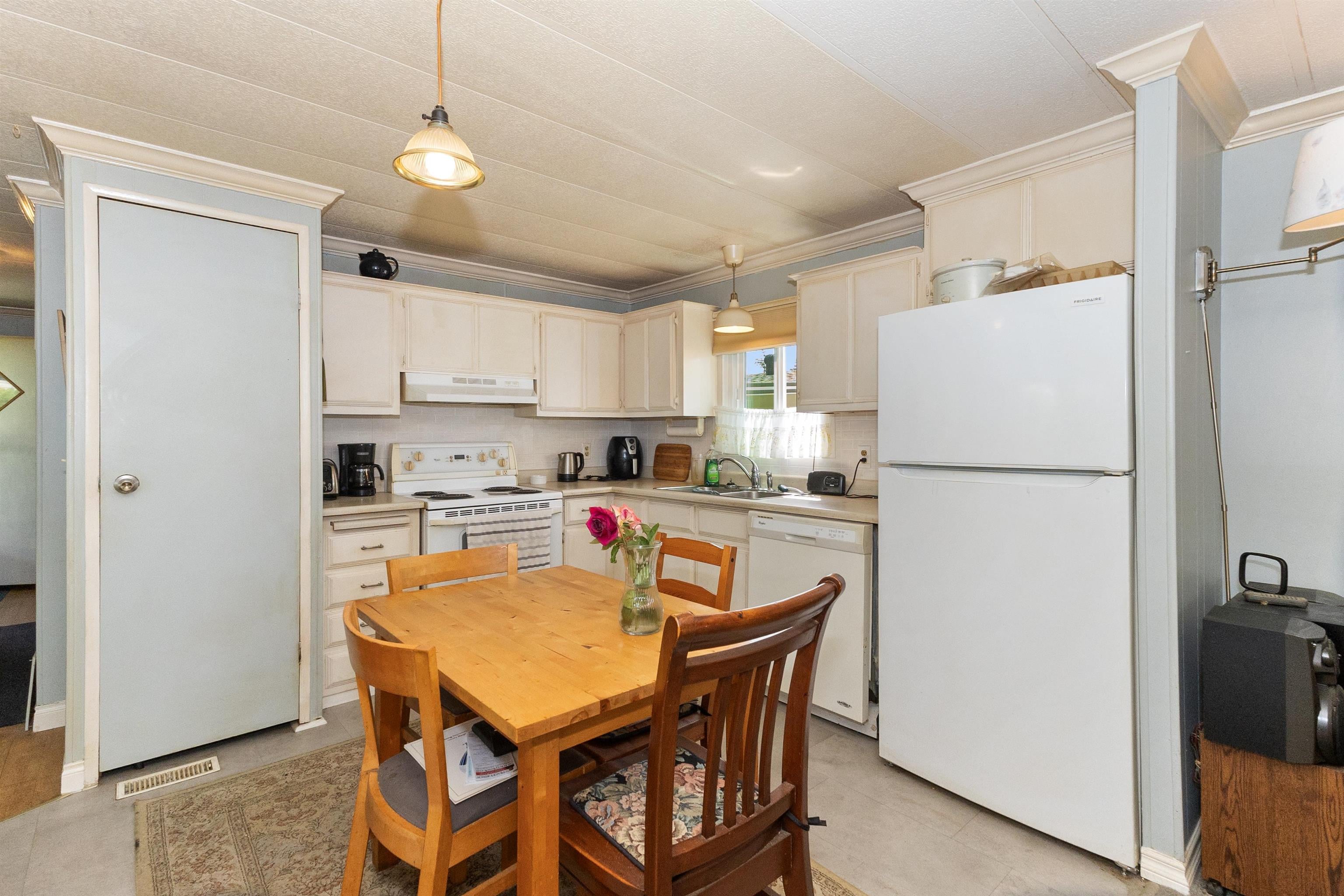 Additional image 6 of 9-27111 0 Avenue, Langley, BC, V4W 2S9