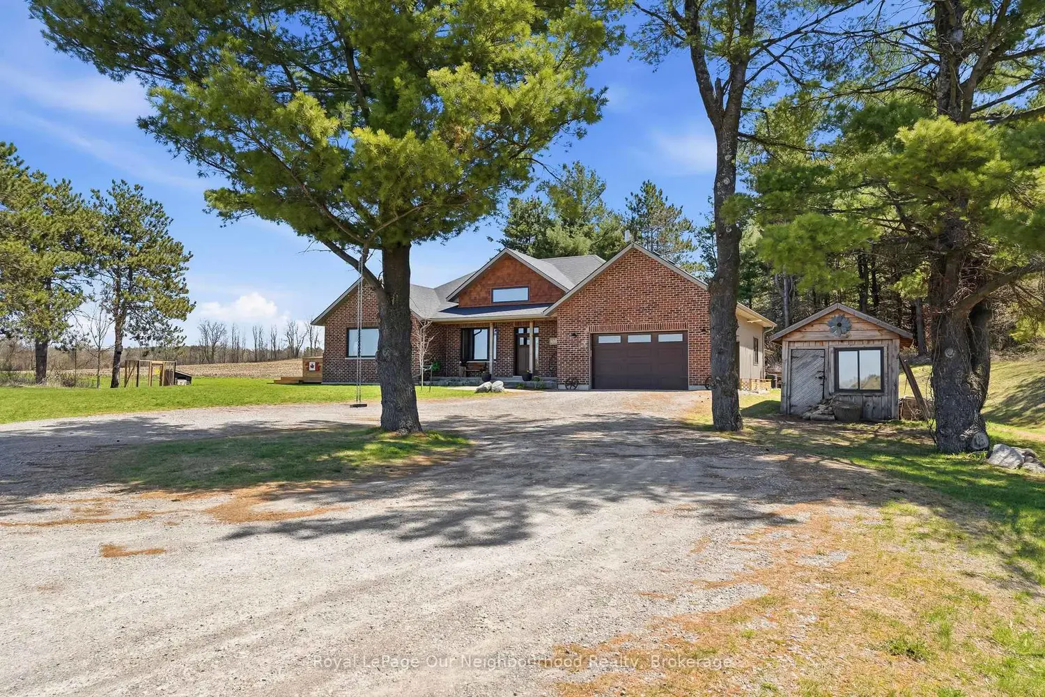 63 Hansen Road photo 2