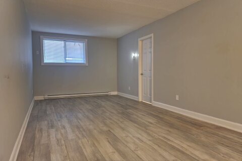 Additional image 7 of 2-207 Trent Street E, Whitby, ON, L1N 1L7
