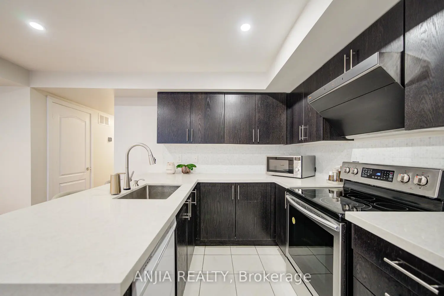 Additional image 15 of 11 Dunsheath Way 1205