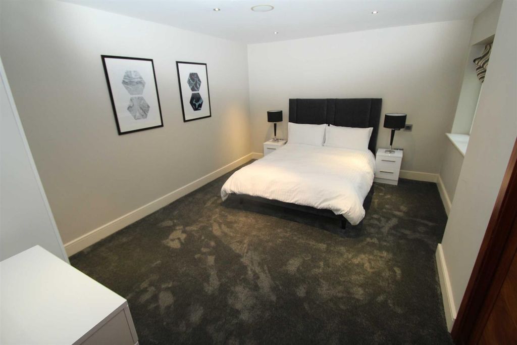 Additional image 6 of 3 bed flat to rentCornhill, Park Road, Bowdon WA14