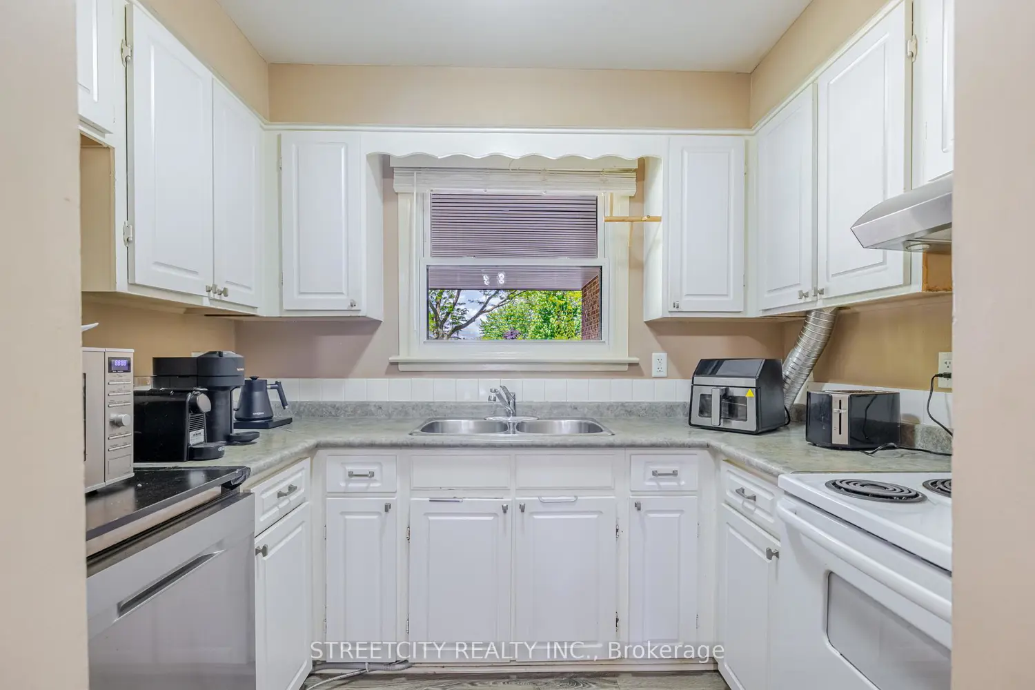 Additional image 7 of 1330 Jalna Boulevard 126