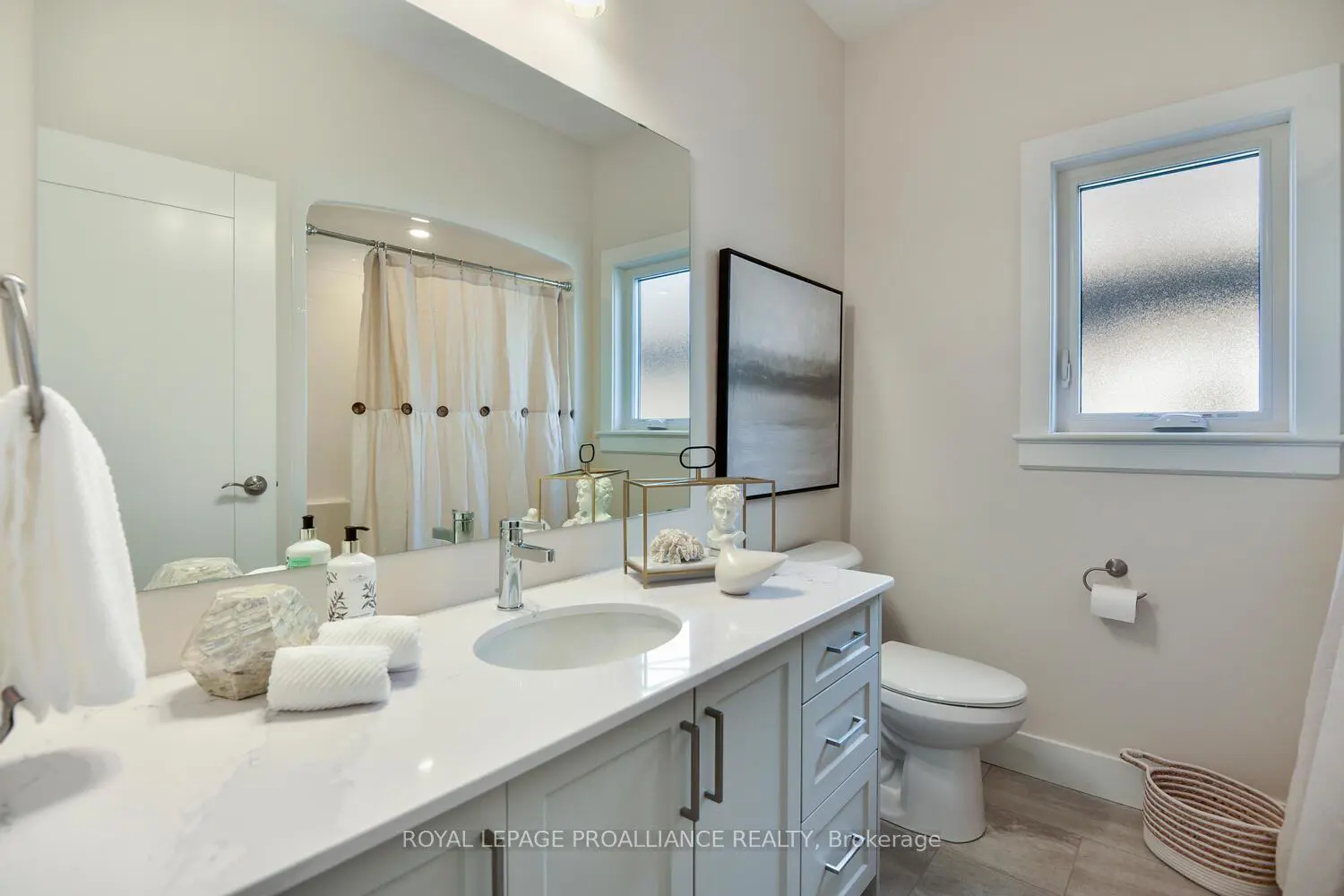 Additional image 3 of 33 Douglas Marshall Crescent
