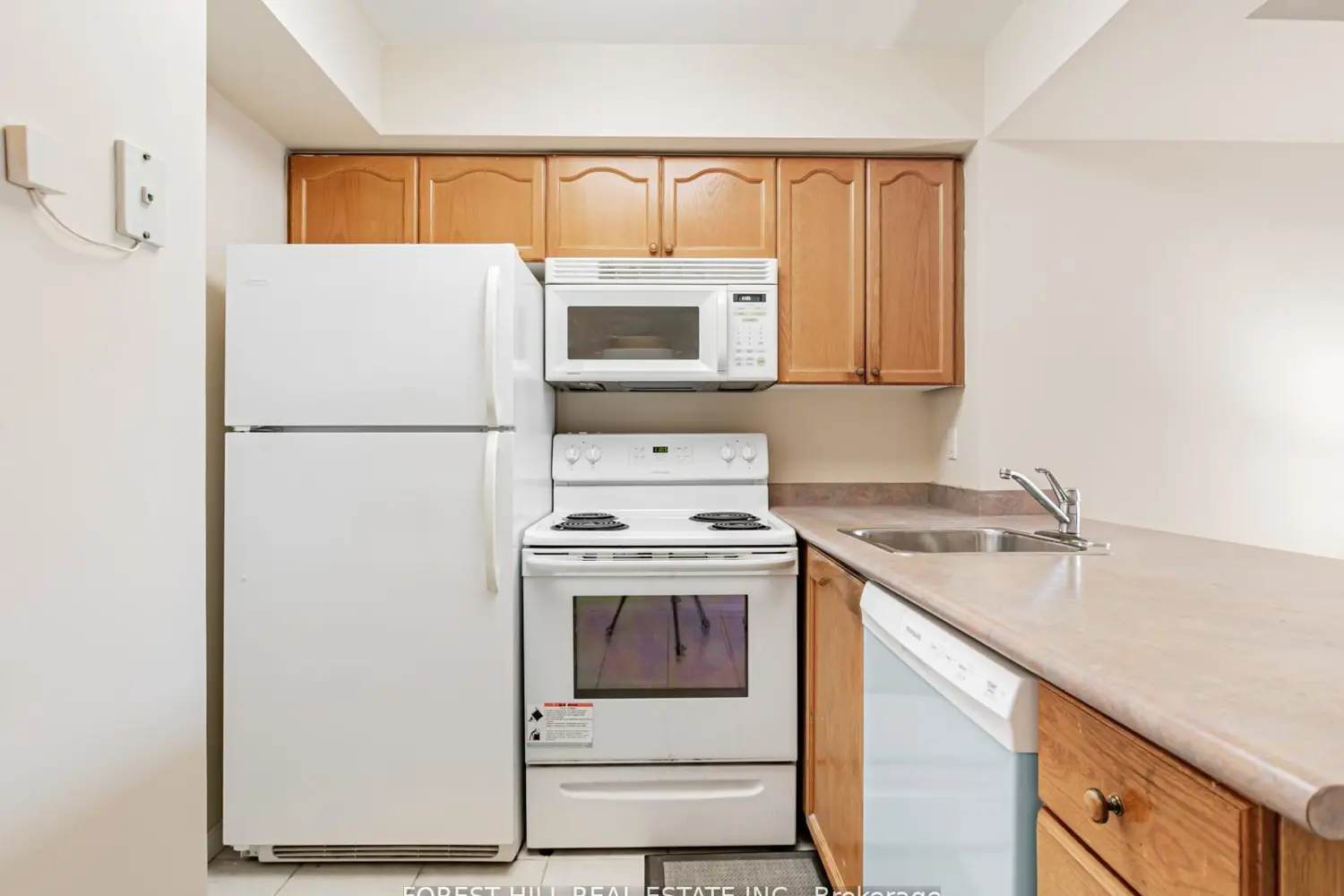 Additional image 10 of 30 Harrison Garden Boulevard 1501