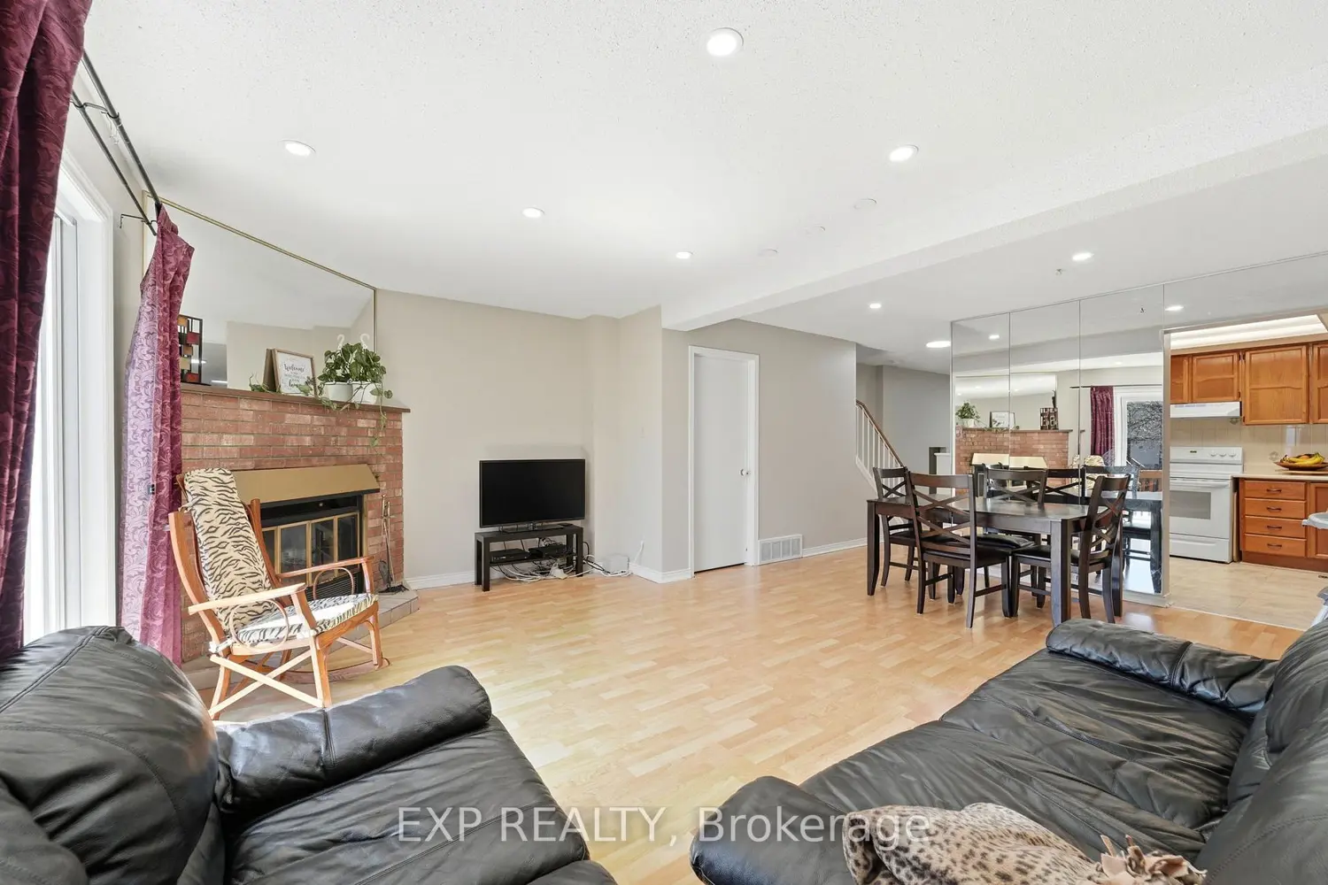 322 Robillard Private 8 photo 3