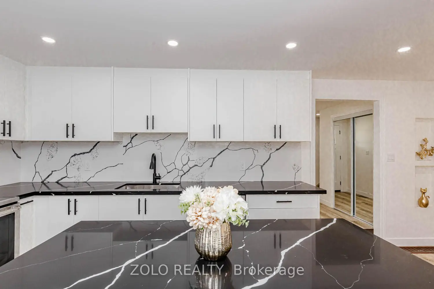 Additional image 12 of 283 Ivon Avenue