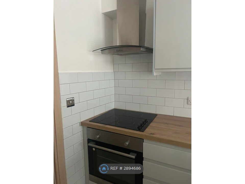 Additional image 13 of 5 bed semi-detached house to rentTeignmouth Road, Torquay TQ1