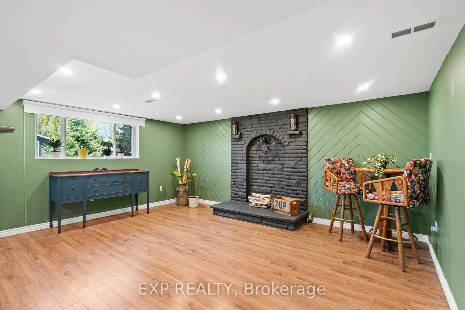Additional image 10 of 386 May Street