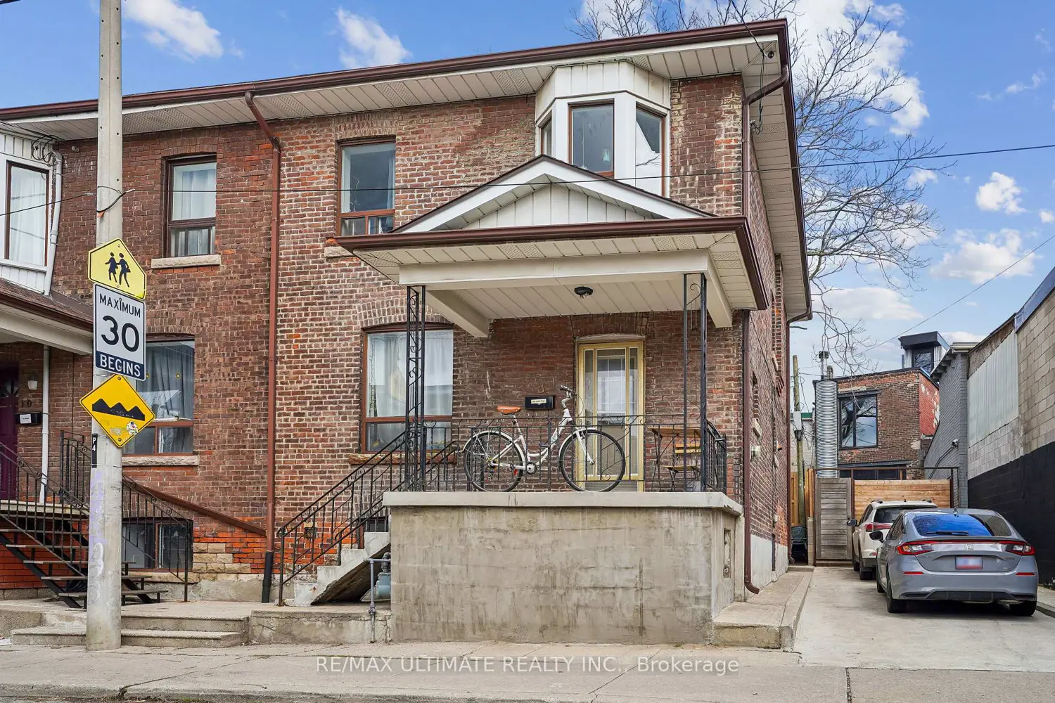 8 Hickson Street