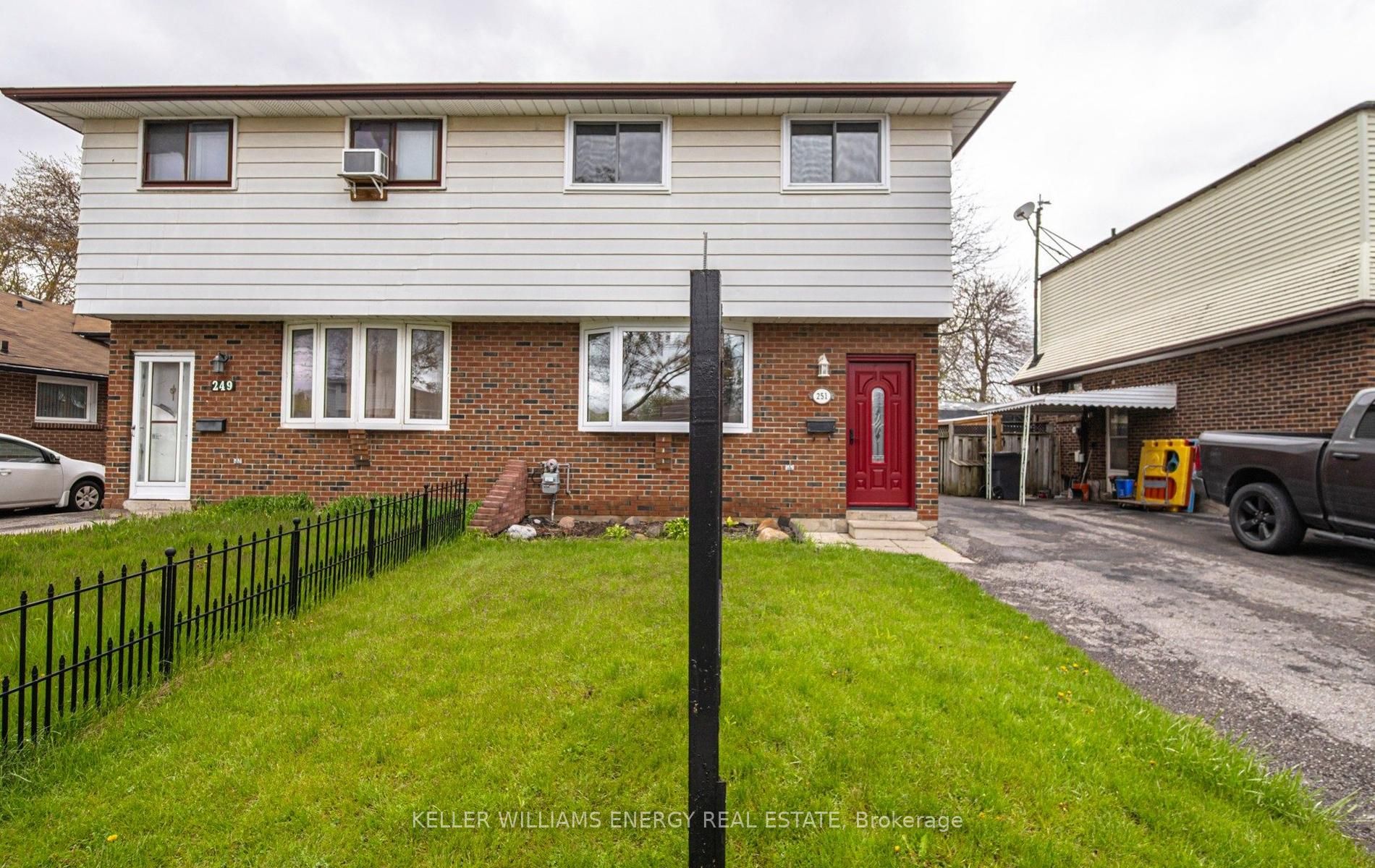 Additional image 3 of 251 Kinmount Crescent, Oshawa, ON, L1J 3T8