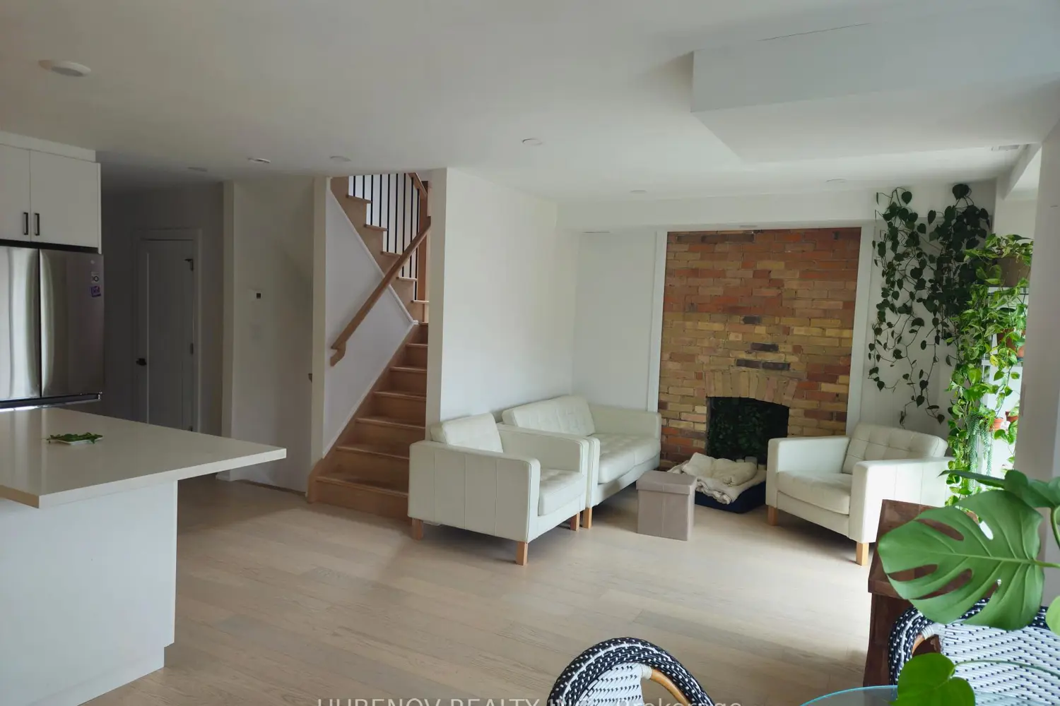 Additional image 3 of 1535 Dufferin Street