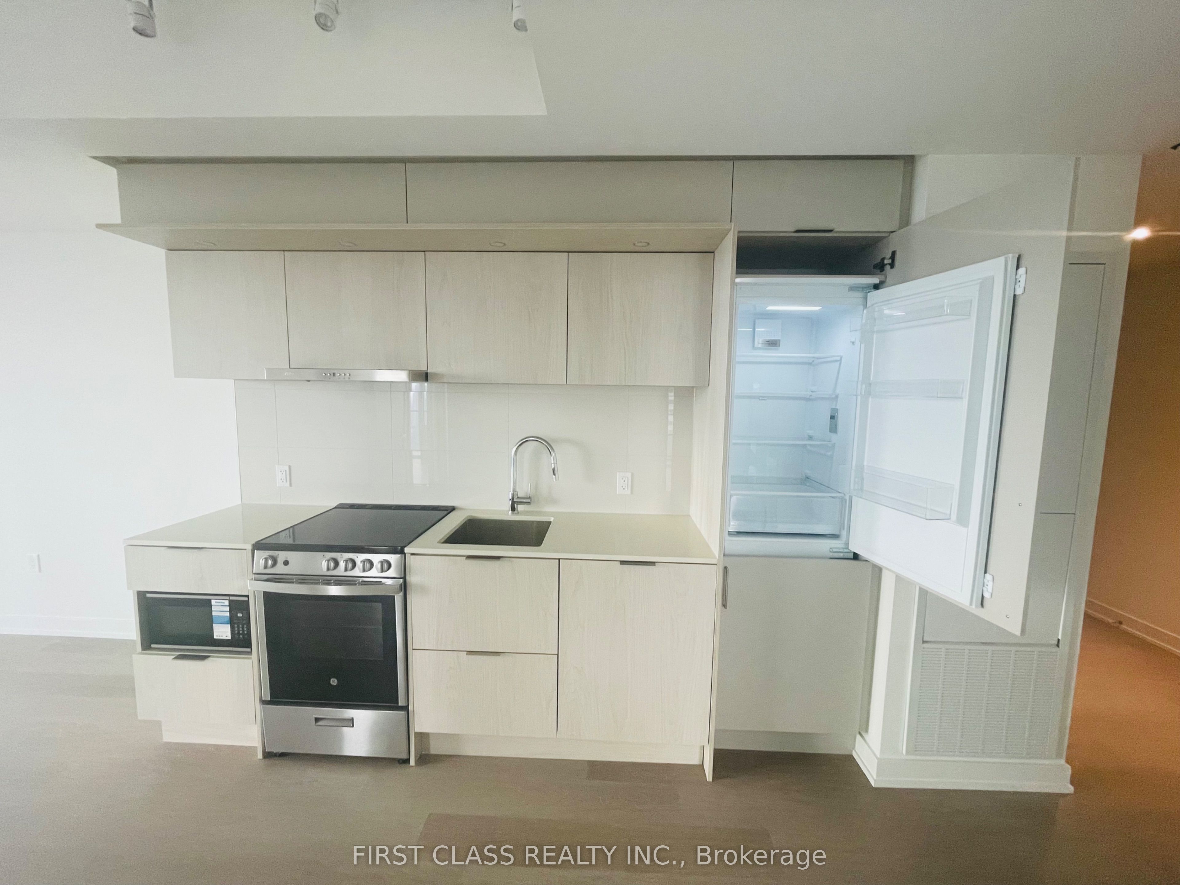 Additional image 4 of 2608-448 Burnhamthorpe Road W, Mississauga, ON, L5B 0M3