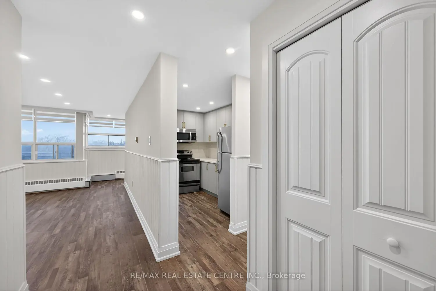 Additional image 4 of 212 Kerr Street 702