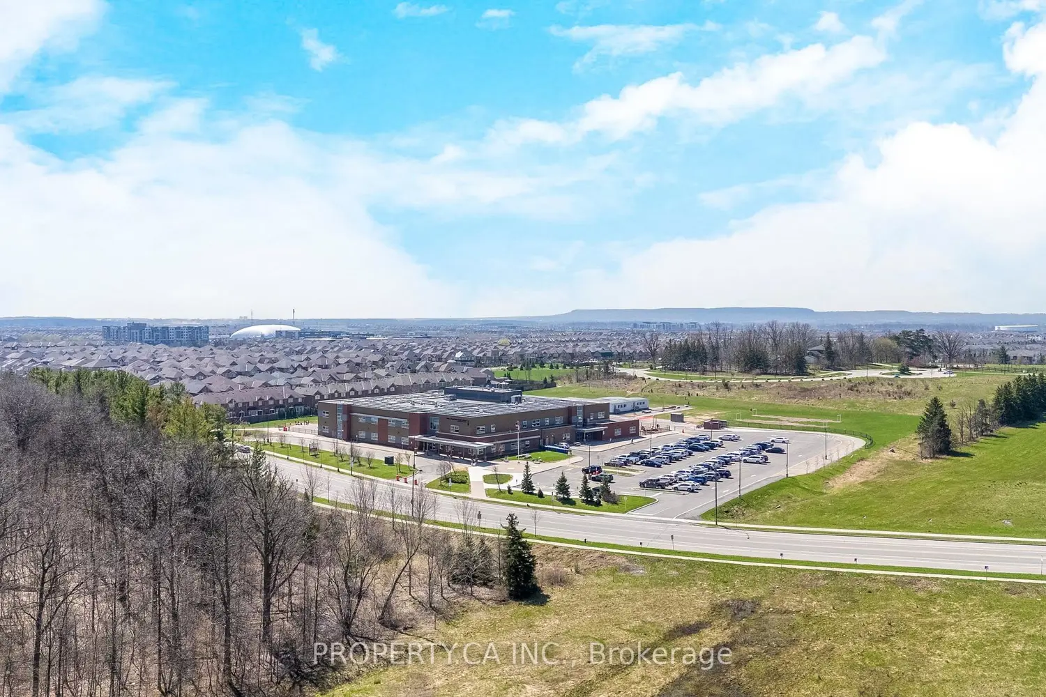Additional image 18 of 211 Mclaughlin Avenue