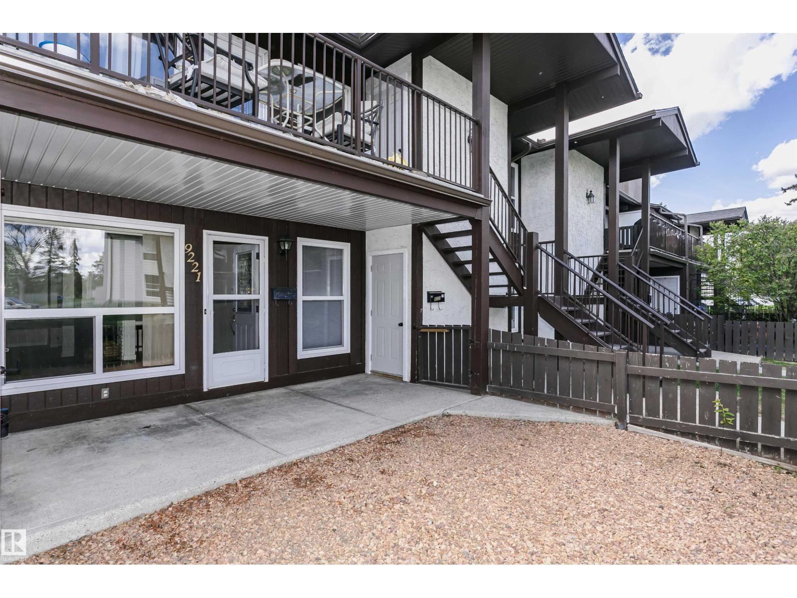Additional image 6 of 9221 172 Street NW, Edmonton, AB, T5T3C3
