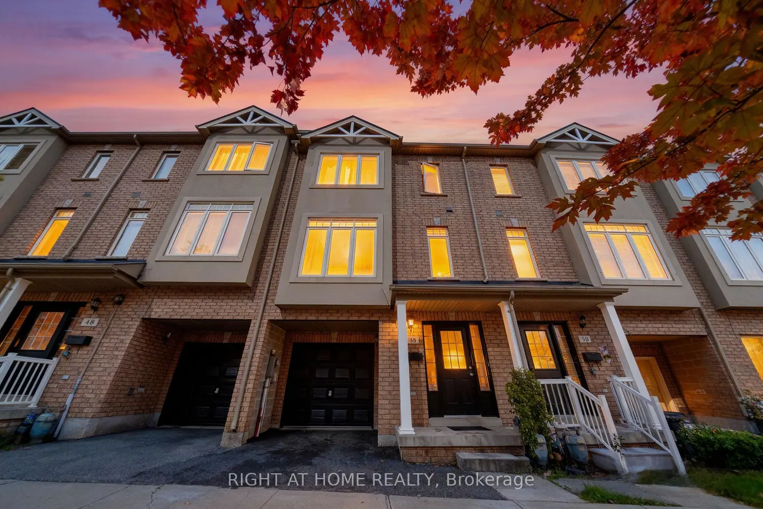48 Curran Hall Crescent
